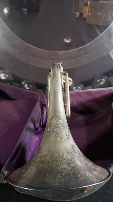 Cavalier Elkhart French Horn w/ Case image 1