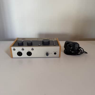 Universal Audio Volt 476 USB-C Audio Interface 2021 - Present - Tan / Gray image 8