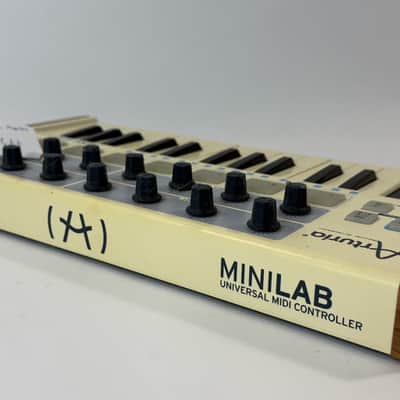 Arturia MiniLab 25-Key MIDI Controller image 3