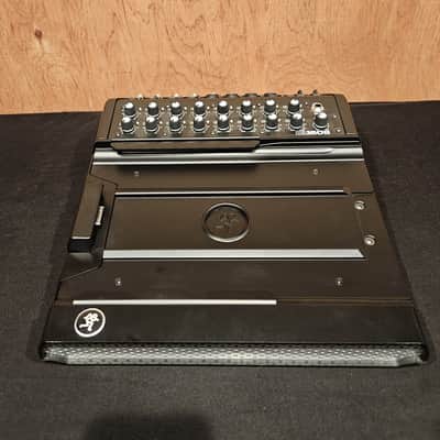 Mackie DL1608 16-Channel Wireless Digital Mixer image 2