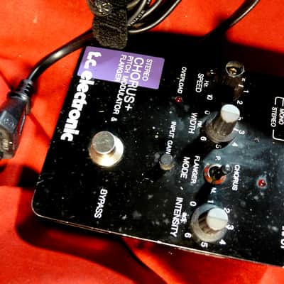 TC Electronic Stereo Chorus + Pitch Modulator & Flanger 220volts image 1