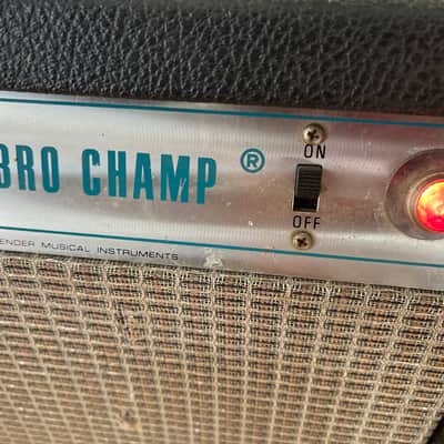 Fender Silverface vibro 1978- Black tolex image 2