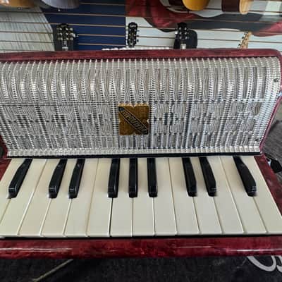 Rapolo 23 Key and 16 Bass Accordion.(1960s-80s.)(USSR)(For Children) image 3