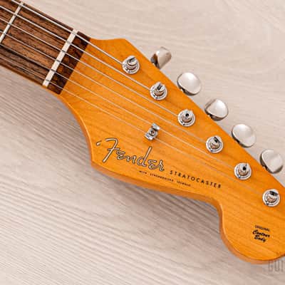 1997 Fender American Vintage '62 Stratocaster Candy Apple Red, Near-Mint w/ Case, Hangtags image 4