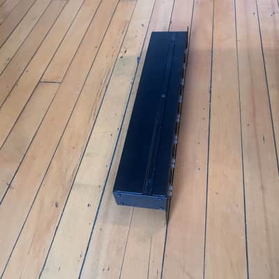 ART S8 Rackmount 8 Channel Microphone Splitter 2009 - Present Black image 4
