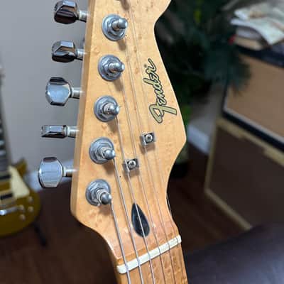 fender stratocaster 2000s - Natural Blonde image 2