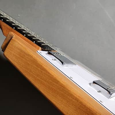 Vintage Strings Flying V - Soild Mahogany 2020's - Natural Matt image 14