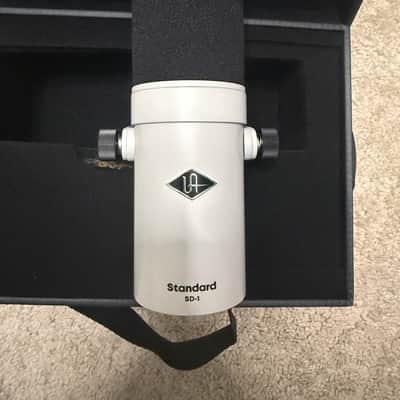 Universal Audio Standard SD-1 Cardioid Dynamic Microphone 2022 - Present - White image 2