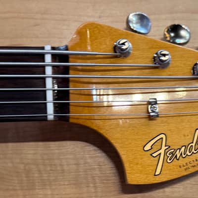 Fender Vintera II '60s Bass VI 2025 - Fiesta Red image 9
