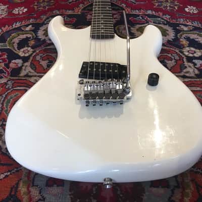 Kramer Striker 100ST White image 3