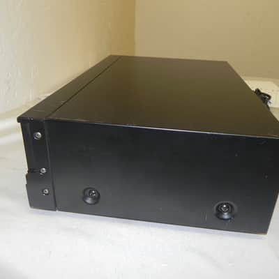 Denon DE-70 Dual 12 Band Stereo Graphic Equalizer MIJ 1980's Black image 8