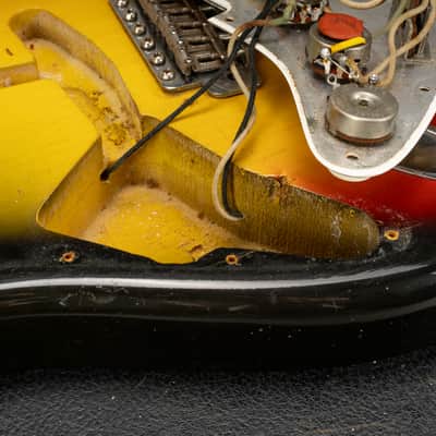 1967 Fender Stratocaster Left-Handed Sunburst with tag image 21
