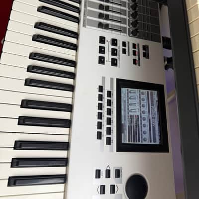 Yamaha Motif XF 6 Production Synthesizer White Used image 9