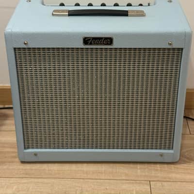 Fender Blues Junior IV FSR Limited Edition "Sonic Blues" 15-Watt 1x12" Guitar Combo 2020 - 2021 - CANNABIS REX image 2
