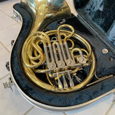 Serviced Yamaha YHR-561 Full Double French Horn (Ready to Play) - Plays Great! image 2