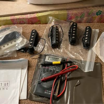 Unknown S/S/S Pickups 5 total Single Coil 4.6 6.15 6.3 & 6.5 kOhm image 2