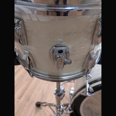 Ludwig Classic Maple Fab Outfit 9x13 / 16x16 / 14x22" Drum Set image 13