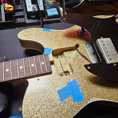 Fender Custom Shop 2012 ’62 Telecaster Custom Relic (1962 Reissue) – Gold Sparkle image 11
