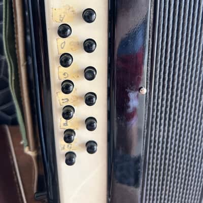 Silvertone Piano Accordion with case and strap- Must go! Plays good. Ships fast! image 3