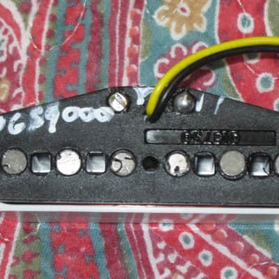 very near A+ (rarely used) genuine Fender Tex-Mex Stratocaster Bridge Single Coil Pickup, 7.4k full strength, White Cover (p/n # 50659000) +screws & rubber bushings, Alnico 5 magnets, staggered pole pieces, Polysol magnet wire, vinyl output wires image 3