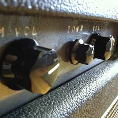 SHO Amplification - 7591 25 watt, 2x10 combo w/ tube tremolo image 7
