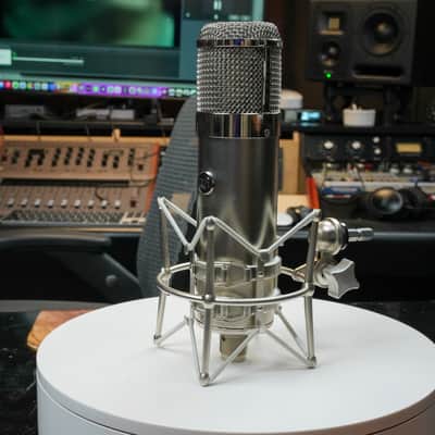 Warm Audio WA-47 Large Diaphragm Multipattern Tube Condenser Microphone 2024 - Present - Titanium image 6