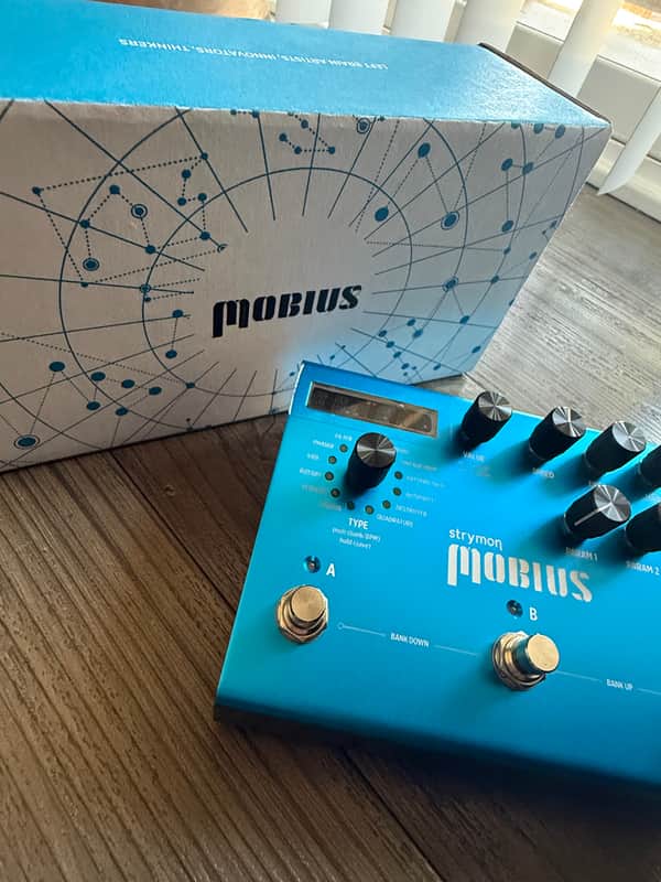 Strymon Mobius