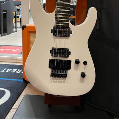 Jackson MJ Series Soloist SL2 Snow White image 2