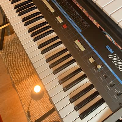 Korg Poly-61 Analogue Programmable Polyphonic Synthesizer image 3