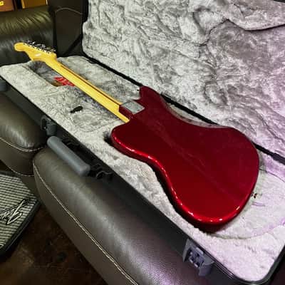 Fender Jazzmaster American Pro  - Candy Apple Red w/ Molded Case image 4