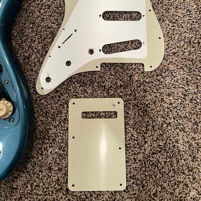 1995 Fender Stratocaster (Made in Mexico) – Blue – Fender Gig Bag + NEW Pearl Pickguard – Clean Player image 11