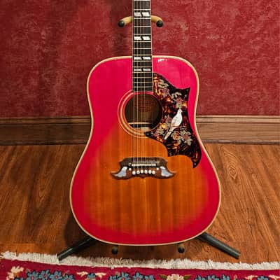 Gibson Dove 1968 - Cherry Sunburst image 3