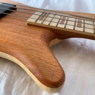 Warwick Streamer LX 2011 LTD Edition 4 String Master Built 2011 Natural image 9