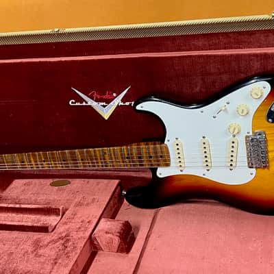 Fender Stratocaster, Limited Edition, Journeyman Relic, Closet Classic Hardware, Roasted 3A Flame Maple Neck, 1958 - Chocolate 3-Colour Sunburst image 4
