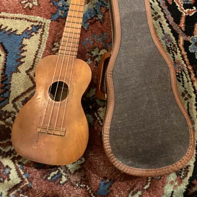 Regal Soprano Ukulele ‘40s-50s image 1