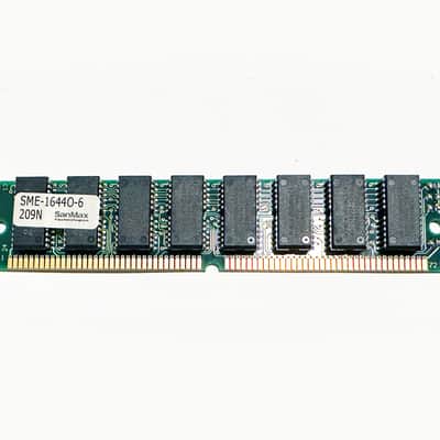 Korg Triton Classic Extreme LE Pro 16 MB RAM Sample Memory. Works Perfect !