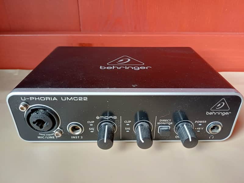 Behringer U-Phoria UMC22 USB Audio Interface 2013 - Present Black image 1