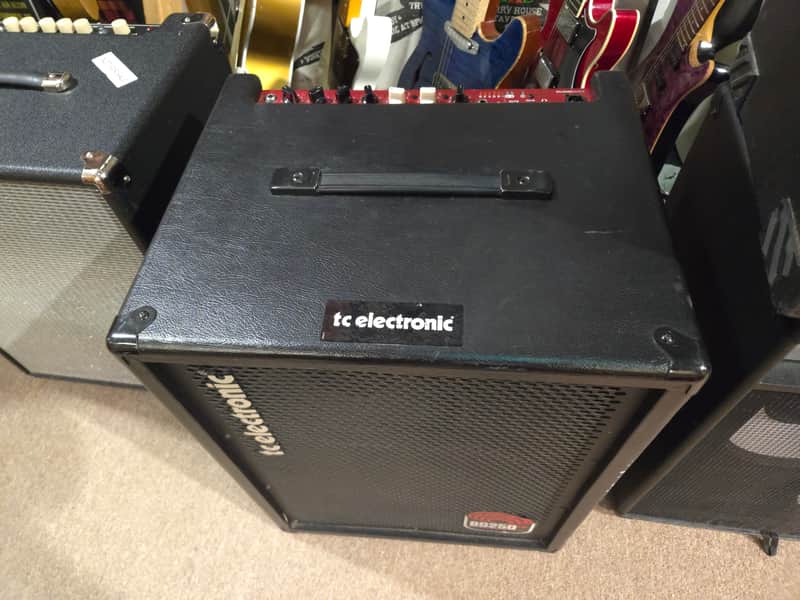 TC Electronic BG250-210 Bass Combo | Reverb