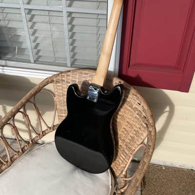 Gilbreath Partscaster Offset “Mustang” style Short Scale - Black Gloss image 5