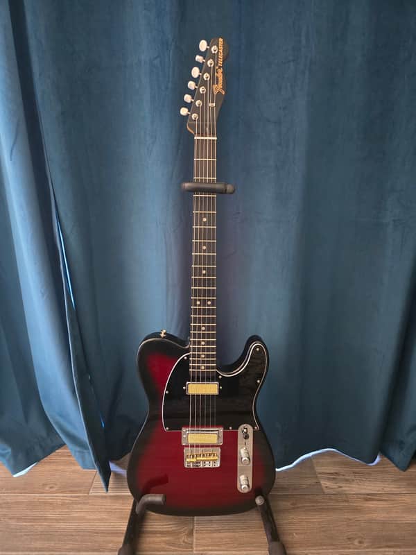 Fender Gold Foil Telecaster 2023 - Present - Candy Apple Burst image 1