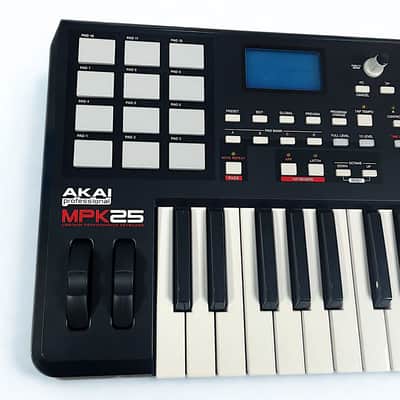 Akai MPK25 2012 - Black image 2