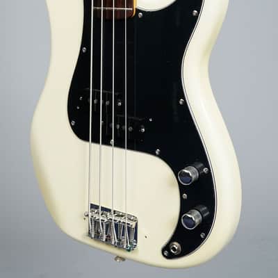 Fender Japan PB-70 Precision Bass CIJ 1997 - Olympic White image 3