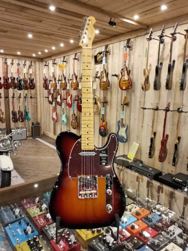 Fender American Professional II Telecaster Maple Fimgerboard 3-Color Sunburst image 1