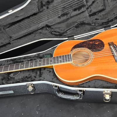 Zager Parlor E/N with case image 9