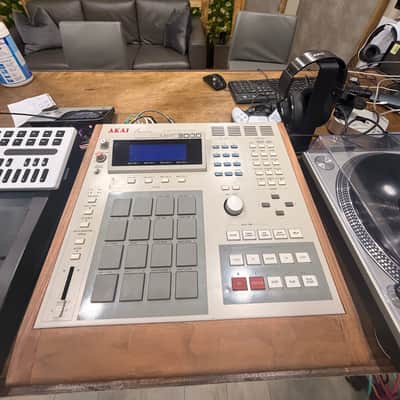 Akai MPC3000 image 2