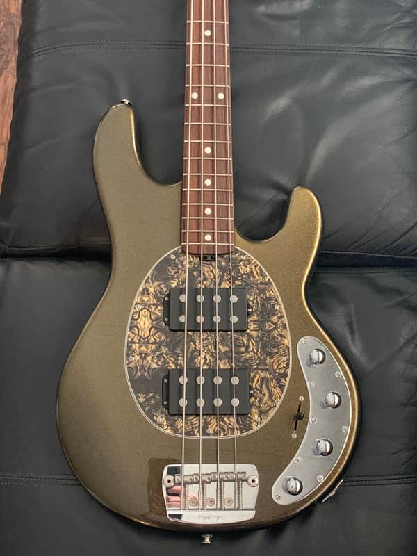 Ernie Ball Music Man Stingray HH Olive/gold image 1