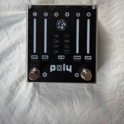 Poly Effects Flat V Josh Smith Signature Analog Gain & Filter Pedal image 5