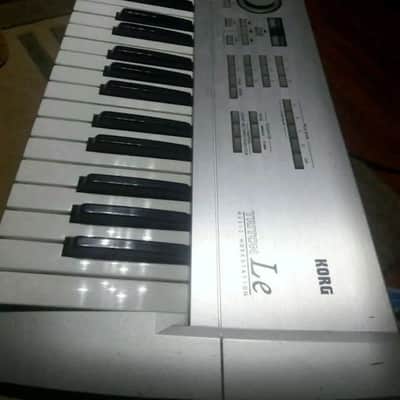 Korg Triton LE 61 w/ Drum Setup image 4