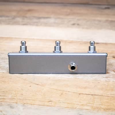 Digitech FS300 (FS-300) Multi-Function Footswitch 3-Button Stompbox U282099 image 4