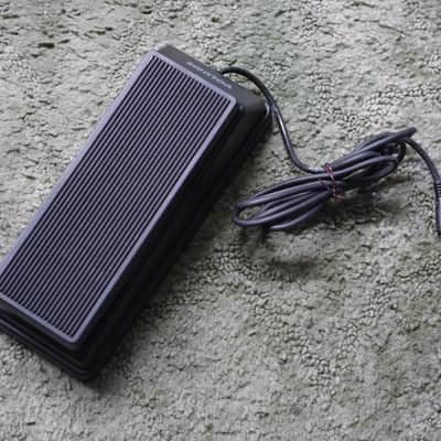 Used keyboard volume pedal - Italy image 1